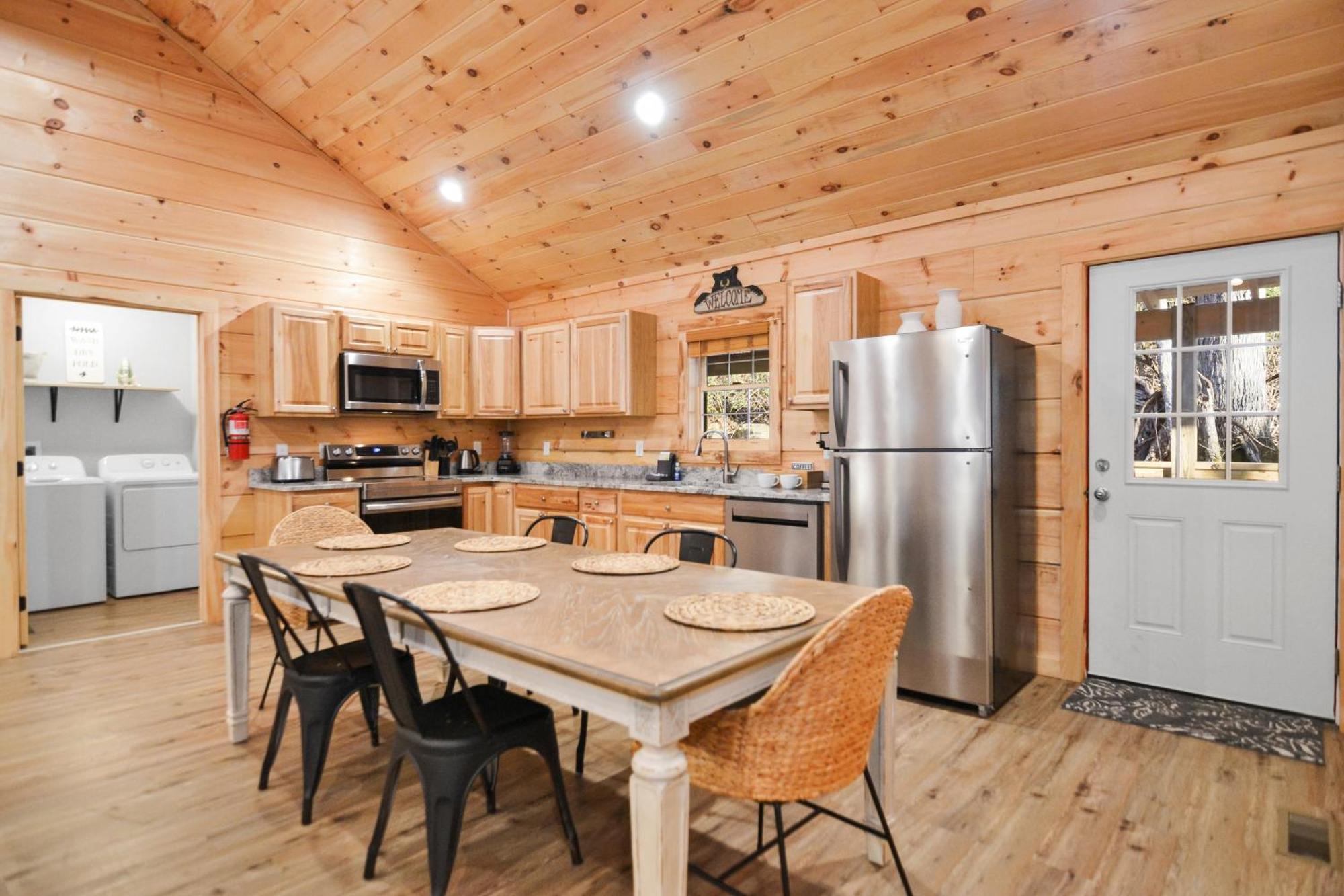Tsaliwood Cabin Сивиървил Екстериор снимка