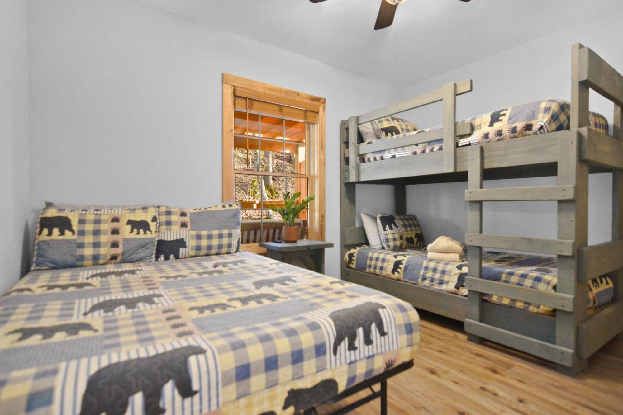 Tsaliwood Cabin Сивиървил Екстериор снимка