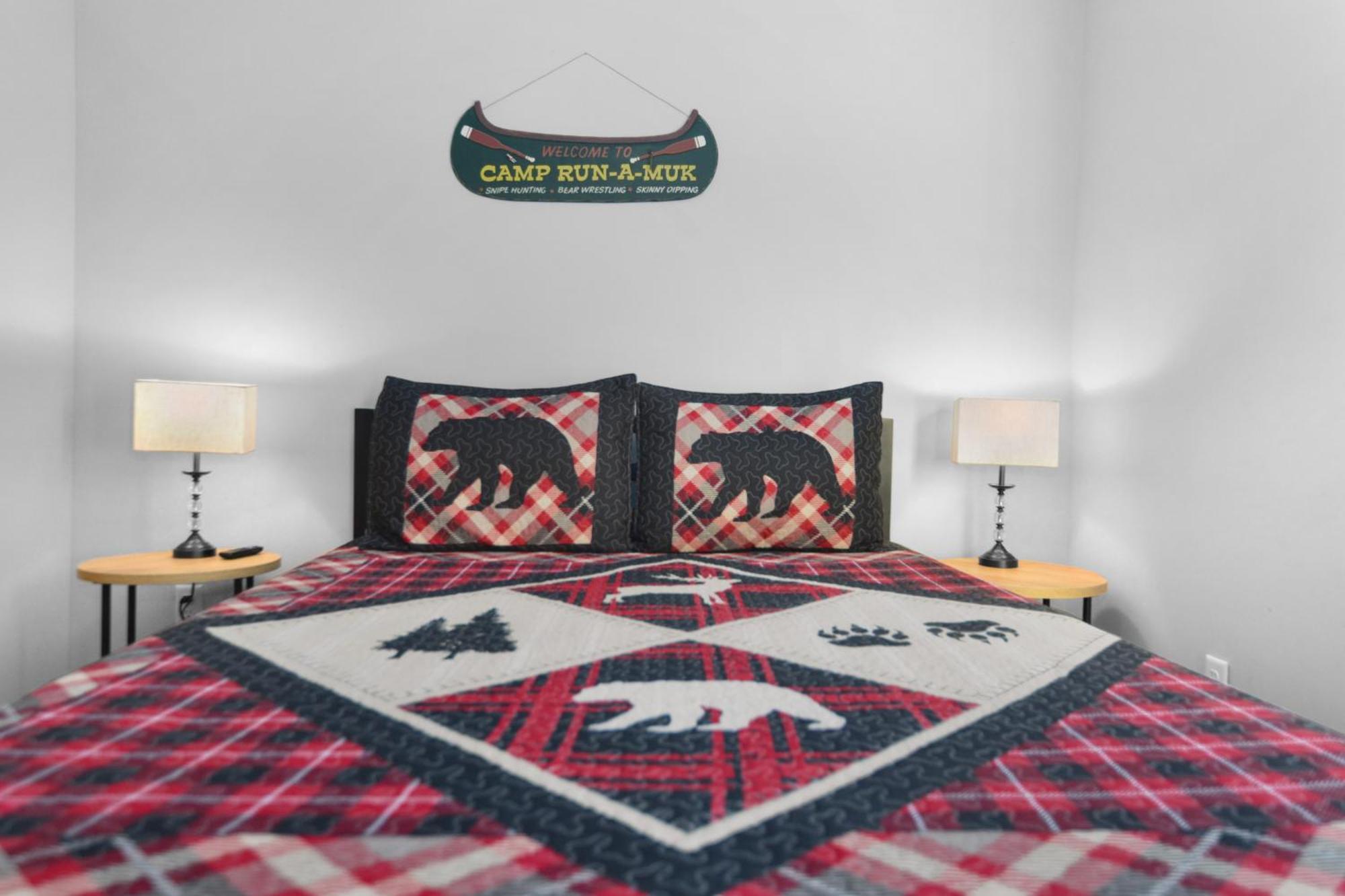 Tsaliwood Cabin Сивиървил Екстериор снимка